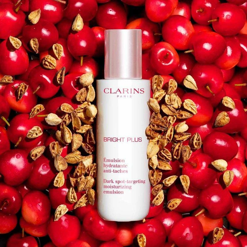 商品Clarins|欧洲直邮CLARINS 娇韵诗2022新品牛奶乳 透亮焕白淡斑焕亮乳液75ML 淡化痘印色斑净白透亮均匀肤色,价格¥535,第6张图片详细描述