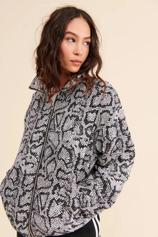 商品Urban Outfitters|UO Nathan Animal Print Jacket,价格¥263,第1张图片详细描述