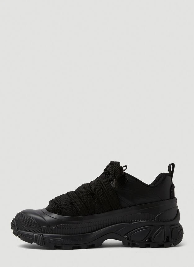 商品Burberry|Arthur Sneakers in Black,价格¥8626,第3张图片详细描述