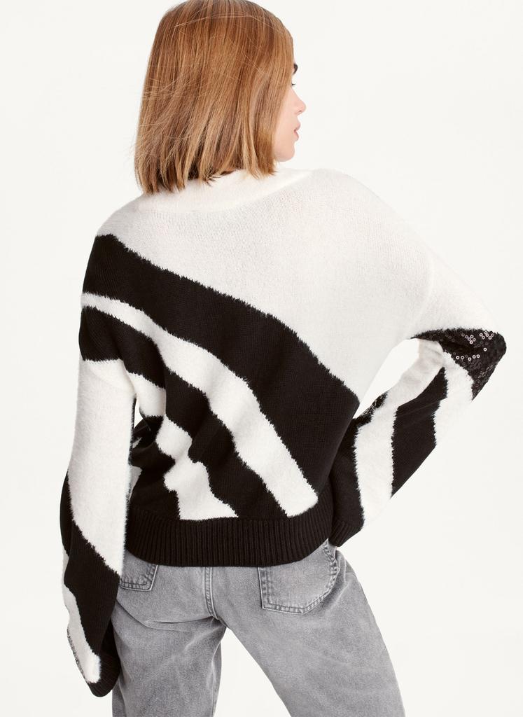 商品DKNY|Cowl Neck Sequin Swirl Sweater,价格¥741,第6张图片详细描述