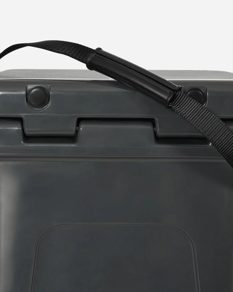 Roadie 24 Cool Box Charcoal 商品