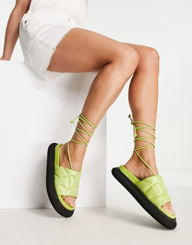 商品Topshop|Topshop Peach premium leather padded flat sandal with ankle tie in lime,价格¥256,第3张图片详细描述