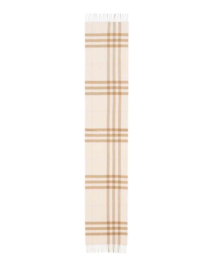 商品Burberry|Giant Check Cashmere Scarf,价格¥3831,第6张图片详细描述