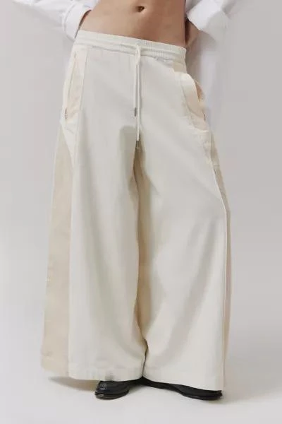 商品BDG|BDG Adriane Side Piping Pull-On Wide-Leg Jean,价格¥340,第2张图片详细描述