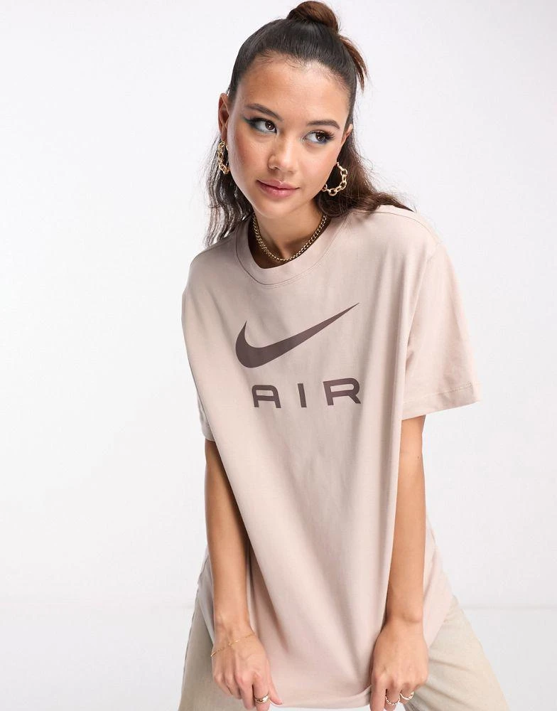 商品NIKE|Nike Air boyfriend t-shirt in fossil stone,价格¥186,第1张图片