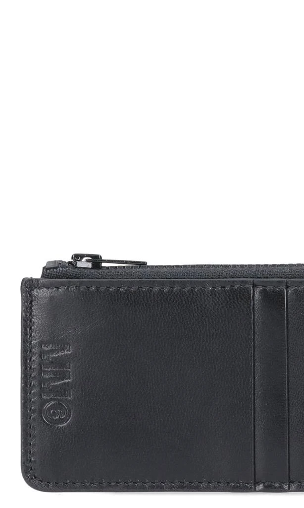 商品MAISON MARGIELA|MM6 Maison Margiela Logo Embossed Zipped Wallet,价格¥951,第3张图片详细描述