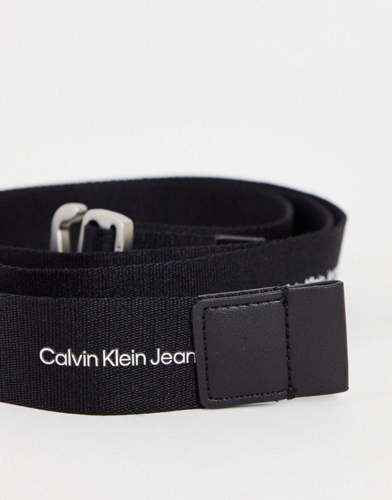 商品Calvin Klein|Calvin Klein Jeans off-duty slider 35mm belt in black,价格¥213,第4张图片详细描述