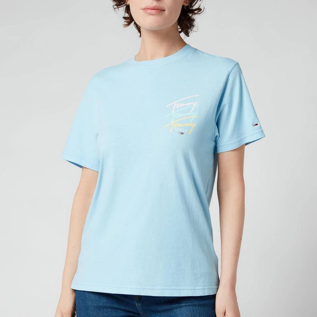 商品Tommy Hilfiger|Tommy Jeans Women's TJW Tommy Repeat Script T-Shirt - Light Powdery Blue,价格¥133,第1张图片