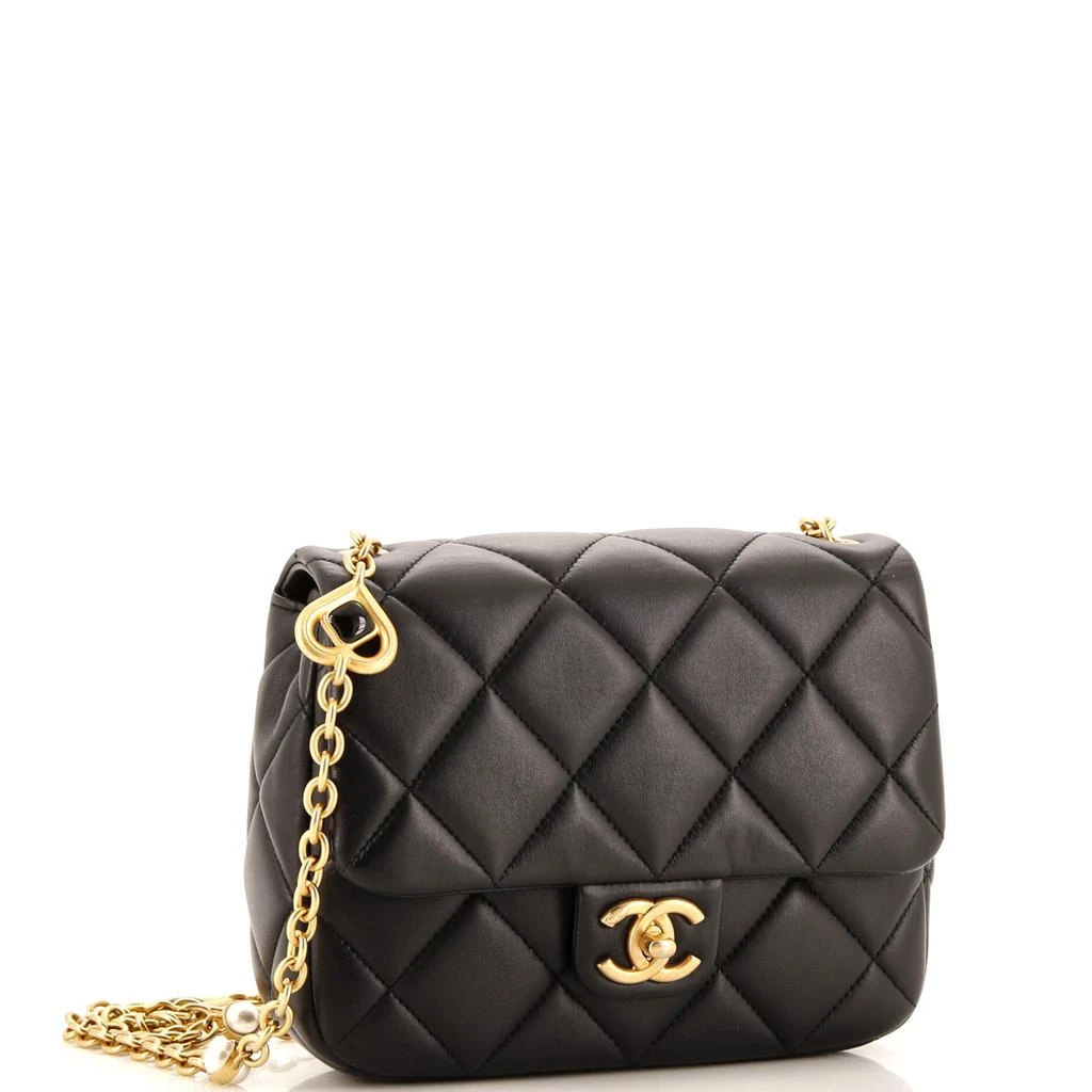 商品[二手商品] Chanel|CC Enamel Pearl Charm Me Square Flap Bag Quilted Lambskin Mini,价格¥34832,第2张图片详细描述