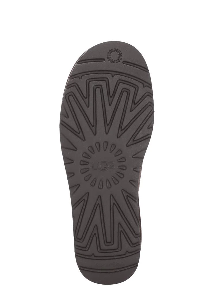 商品UGG|Classic Mini Platform Ankle Boots,价�格¥1758,第4张图片详细描述