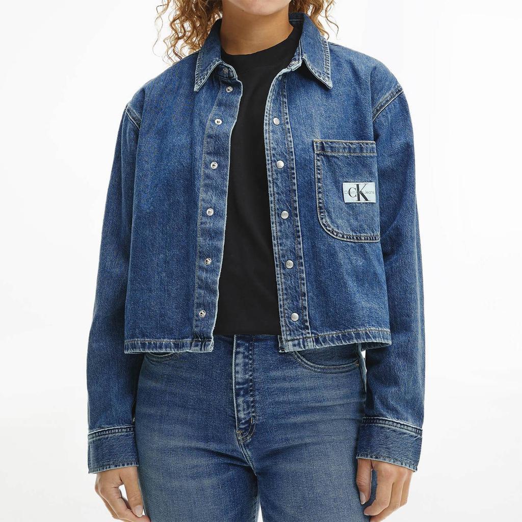 商品Calvin Klein|Calvin Klein Jeans Women's Cropped Dad Denim Shirt - Denim Medium,价格¥400,第1张图片