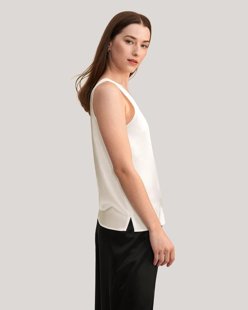 商品LILYSILK|V-Neck Sleeveless Silk Tank Top,价格¥715,第3张图片详细描述