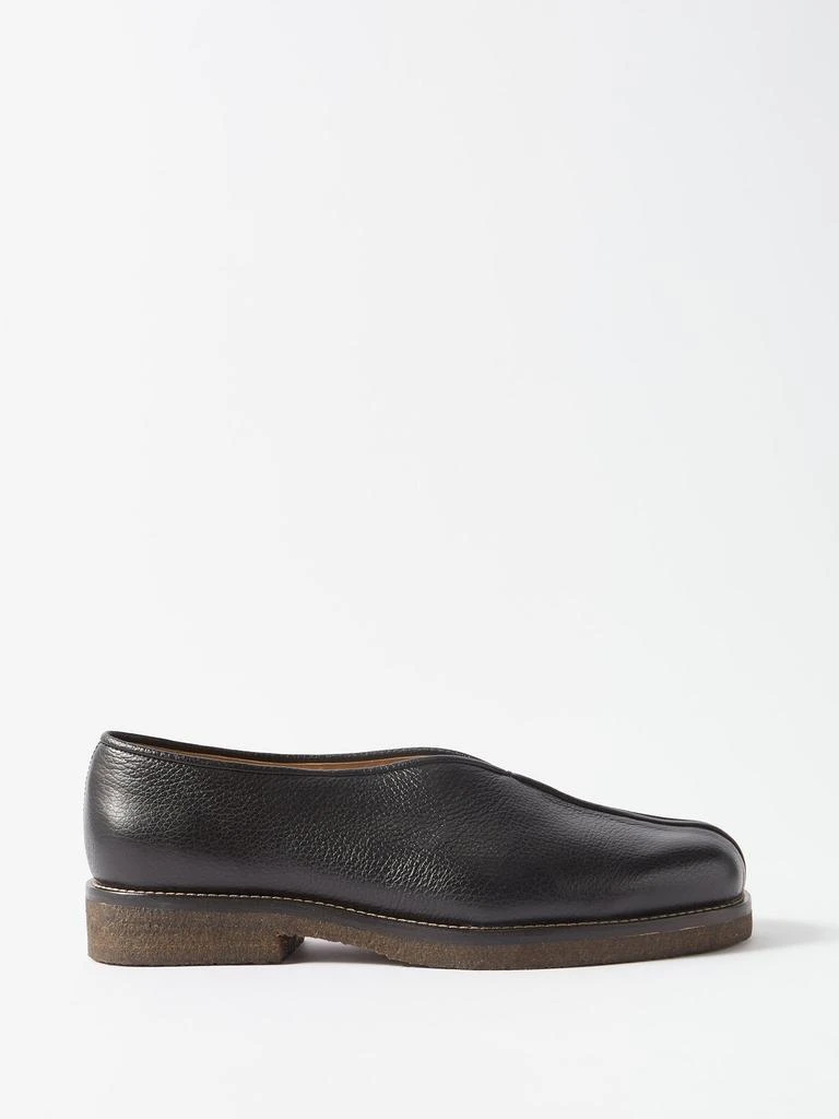 商品Lemaire|Piped leather slip-on shoes,价格¥2551,第1张图片