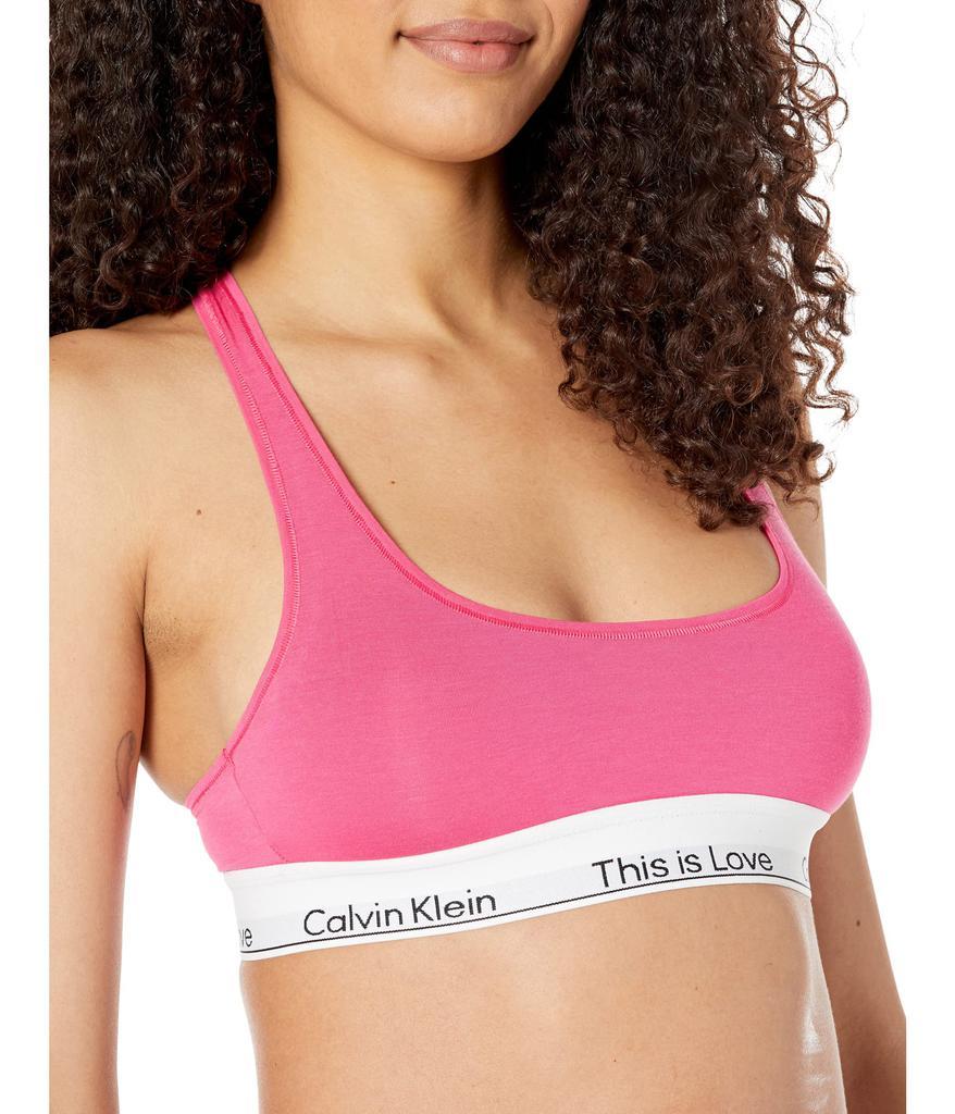 Calvin Klein womens Liquid Touch Lightly Lined Plunge Qf5913