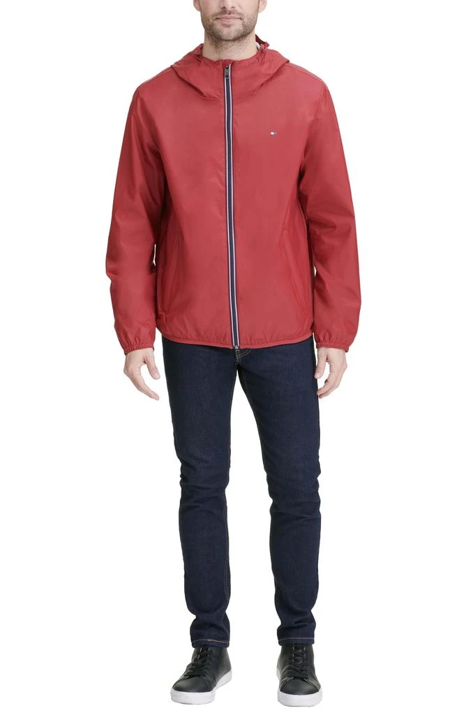 商品Tommy Hilfiger|Packable Hooded Rain Slicker,价格¥455,第5张图片详细描述