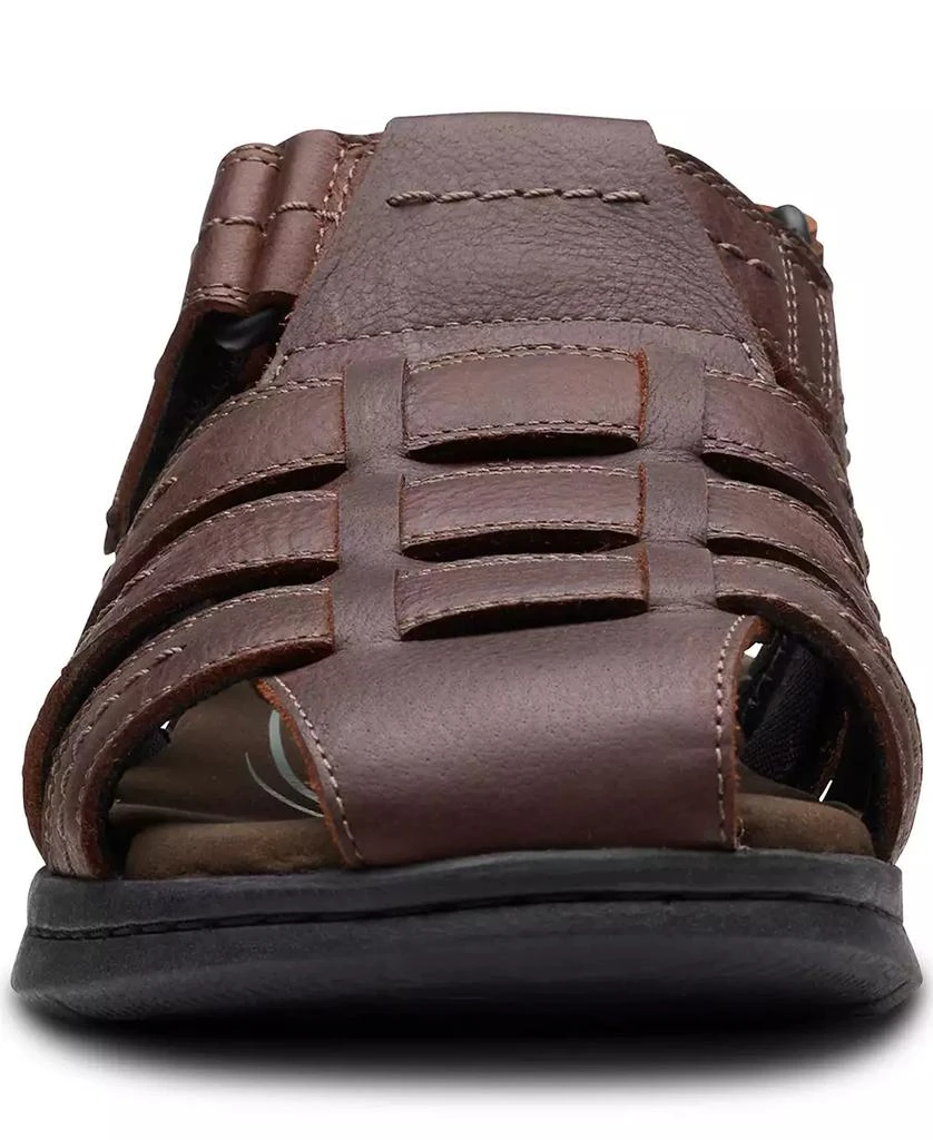 商品Clarks|男士 Walkford 鱼纹皮革凉鞋,价格¥311,第5张图片详细描述