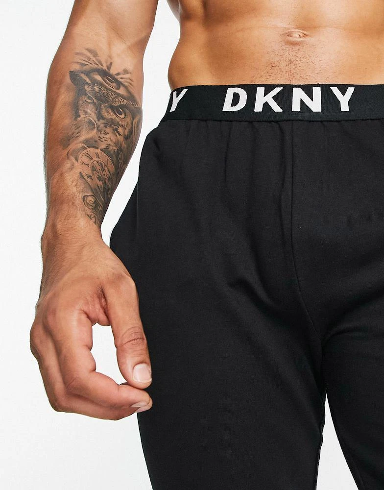 商品DKNY|DKNY Eagles lounge pant with logo waistband in black,价格¥139,第4张图片详细描述