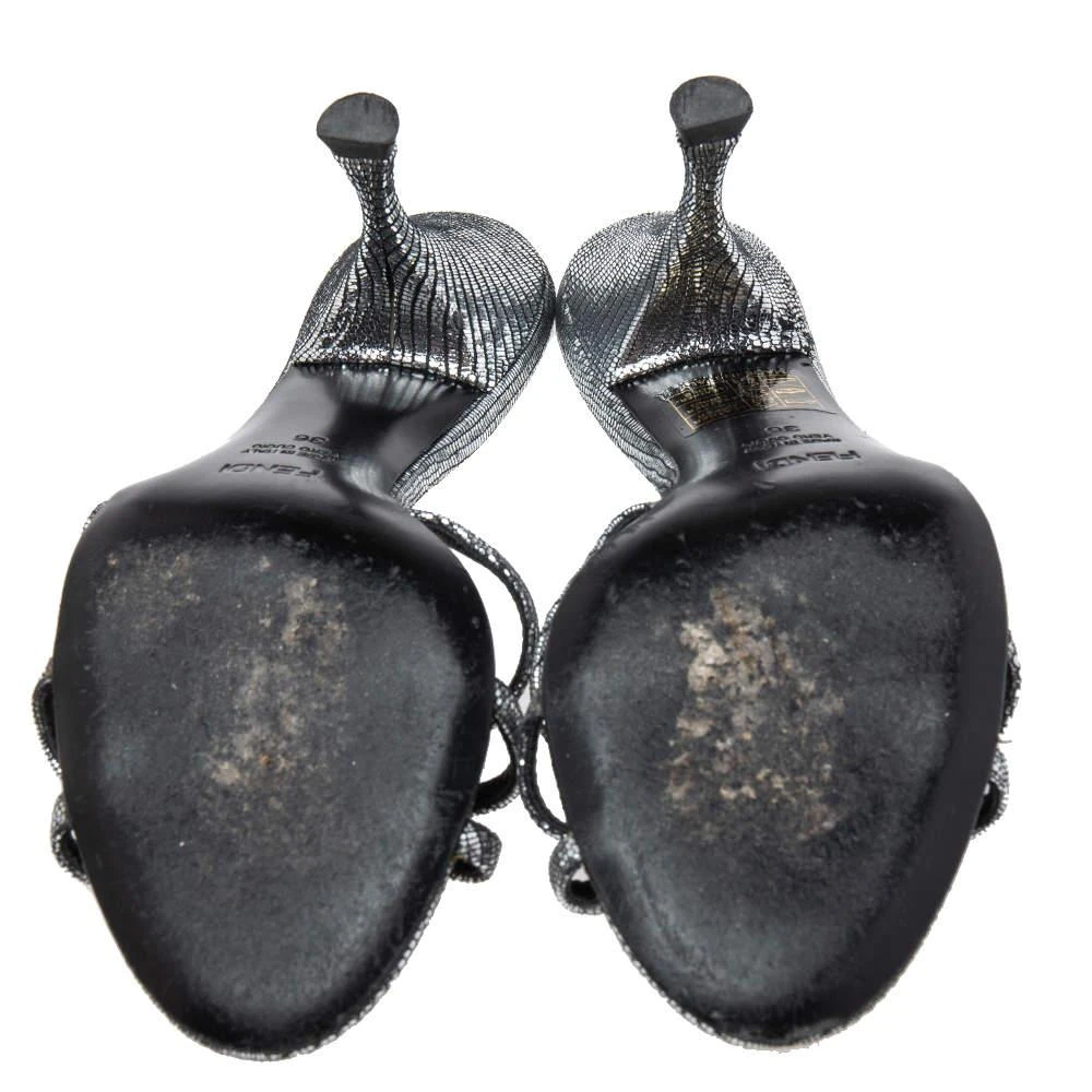 Fendi Silver Texture Leather Crystal Logo Embellished Sandals Size 36 商品