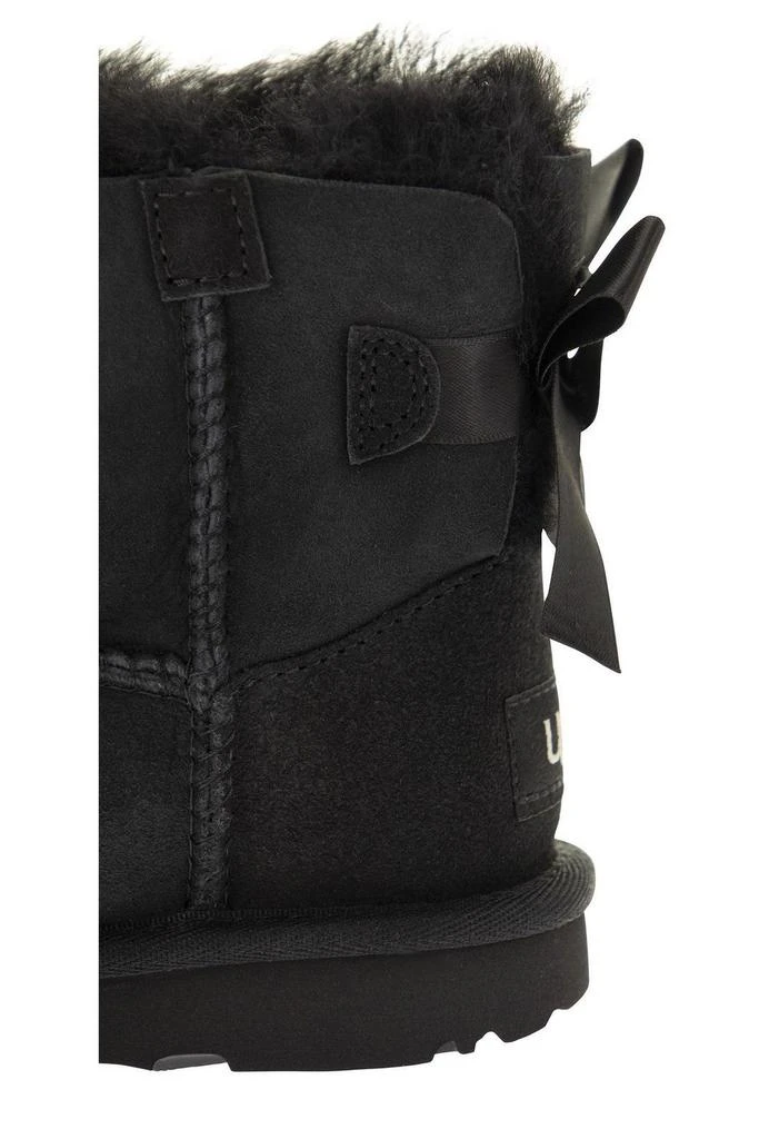 UGG Kids Mini Bailey Bow II Snow Boots 商品