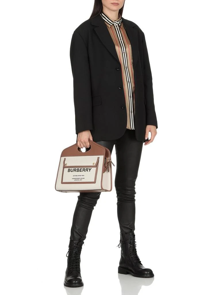 商品Burberry|Burberry Pocket Two-Tone Small Tote Bag,价格¥10638,第5张图片详细描述