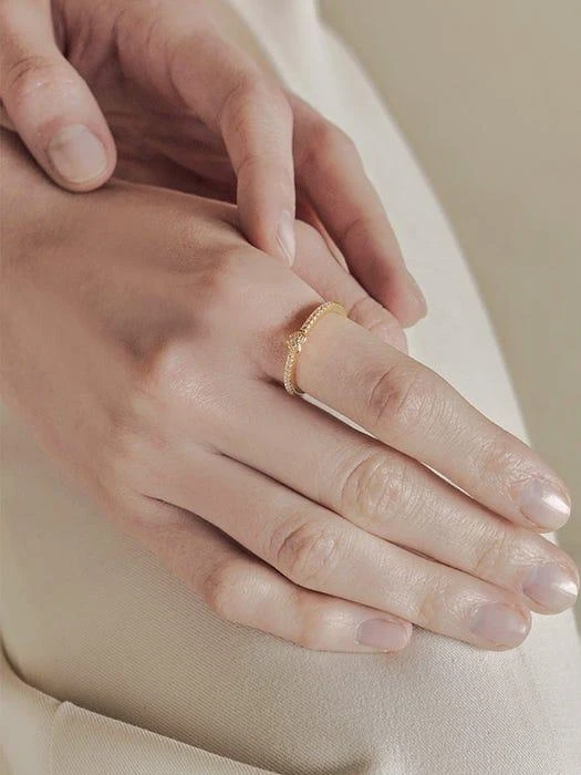 商品ENGBROX|Grace cubic heart ring,价格¥652,第1张图片