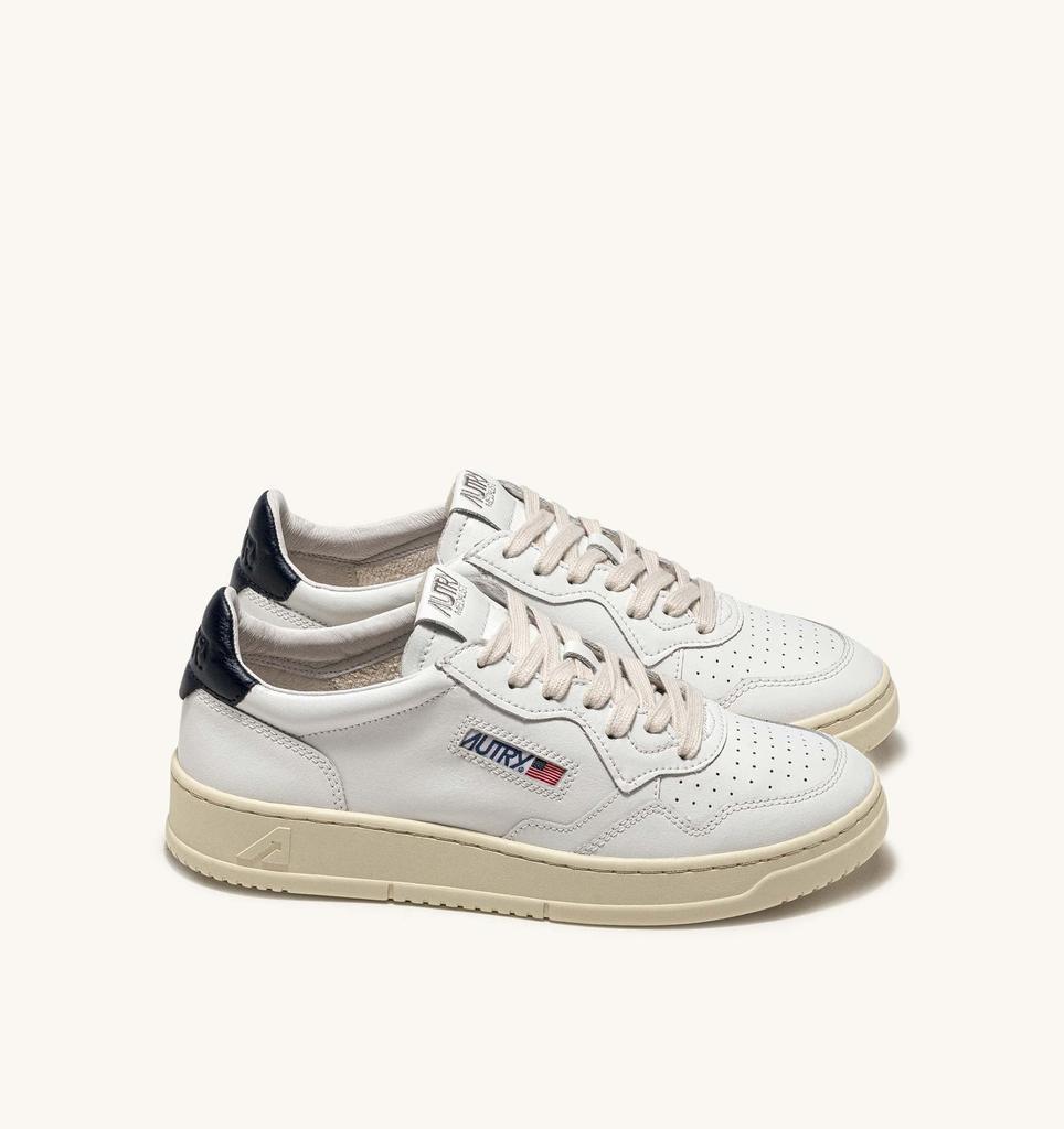 商品Autry|AUTRY WOMEN MEDALIST LOW 01 LEATHER SNEAKERS,价格¥1347,第4张图片详细描述