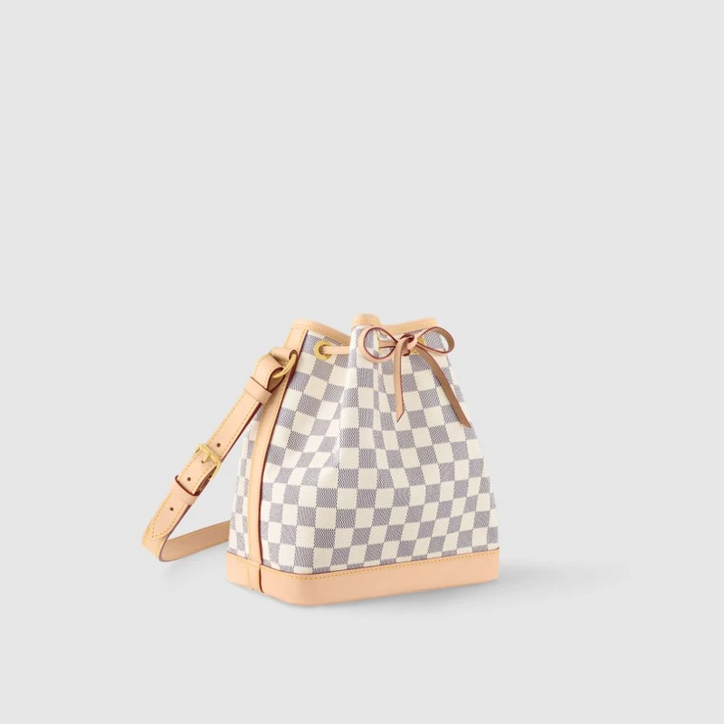 商品Louis Vuitton|【预售3-7天】LV/路易威登 女士天蓝色帆布/牛皮手提包,价格¥14176,第5张图片详细描述