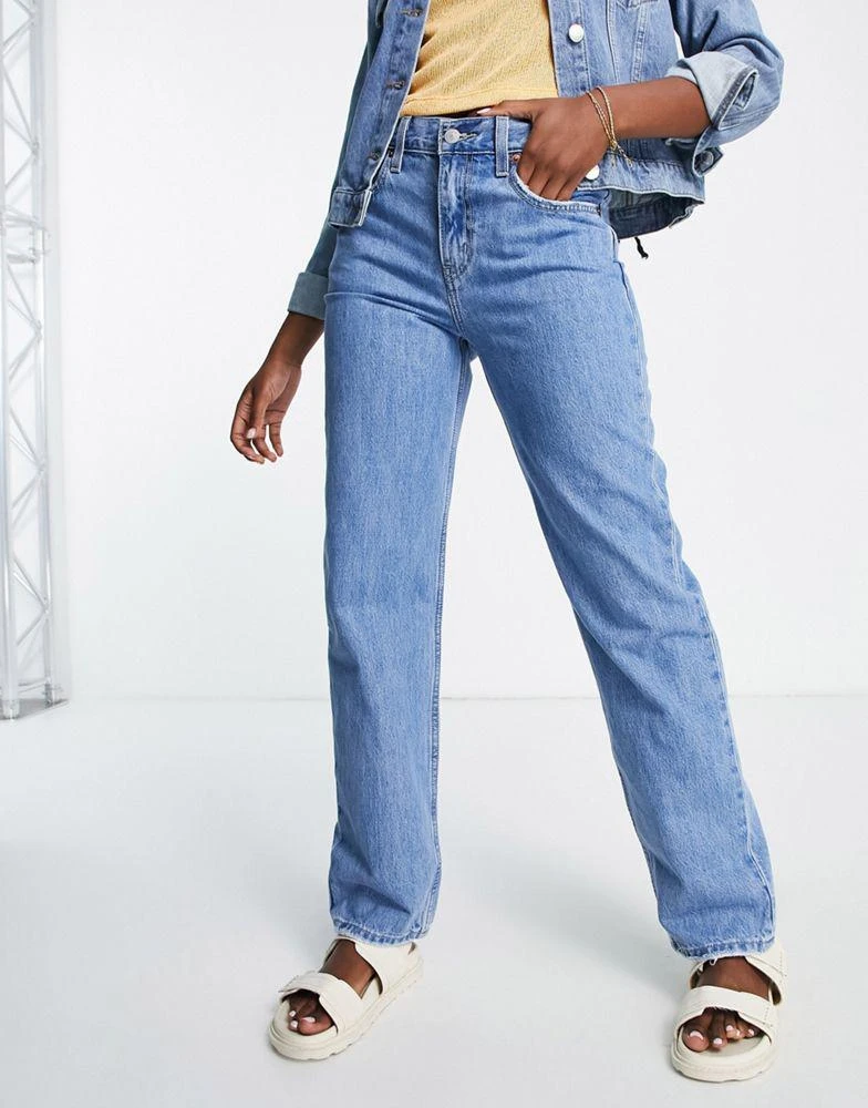 商品Levi's|Levi's low pro relaxed straight leg jean in mid wash,价格¥674,第2张图片详细描述