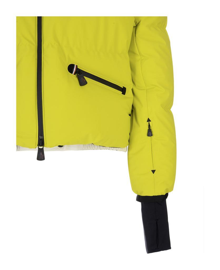 商品Moncler|Woman Lime Allesaz Short Down Jacket,价格¥10752,第7张图片详细描述