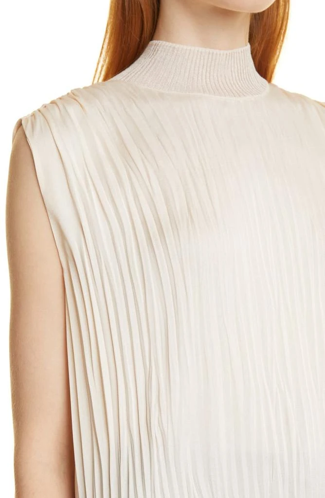 商品Vince|Mock Neck Pleated Sleeveless Satin Top,价格¥690,第4张图片详细描述