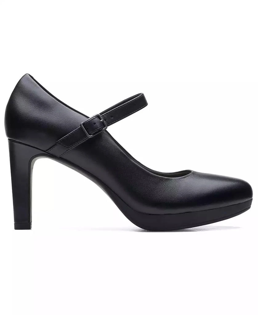 商品Clarks|Women's Ambyr Shine Dress Shoes,价格¥445,第2张图片详细描述