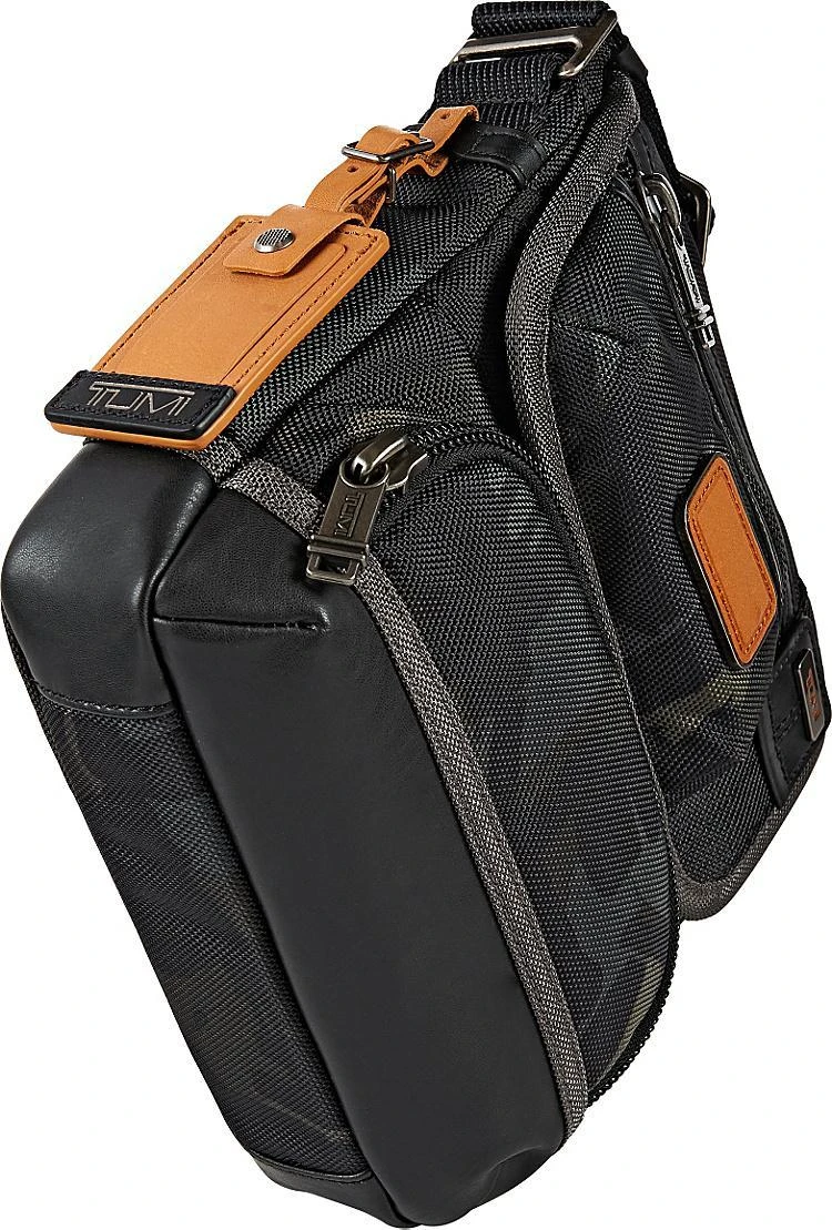 商品Tumi|Alpha Bravo Barstow Cross body,价格¥1153,第4张图片详细描述