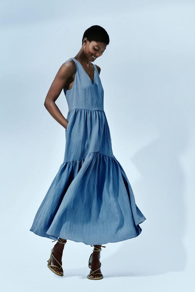 商品IRIS & INK|Faye tiered crepon midi dress,价格¥3370,第4张图片详细描述