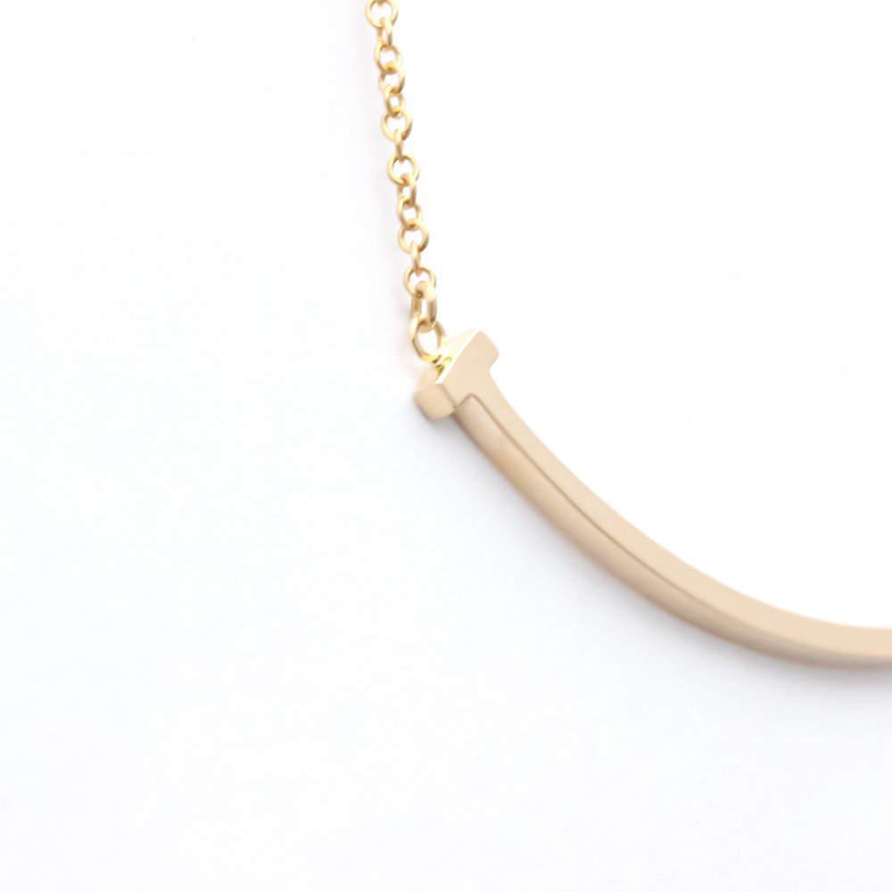 Tiffany & Co. Tiffany T Smile Small 18K Rose Gold Necklace商品第4张图片规格展示