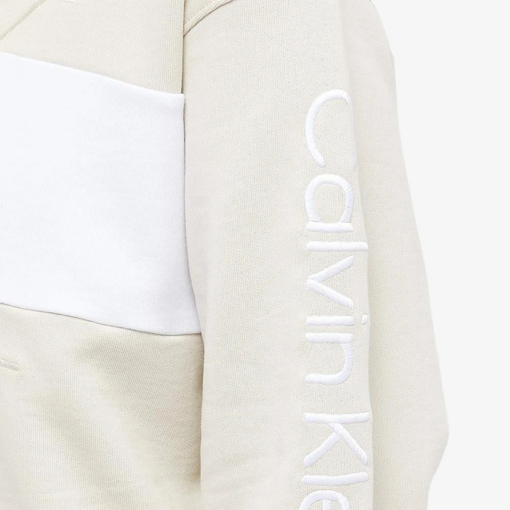 商品Calvin Klein|Calvin Klein CK Blocking Crew Sweat,价格¥472,第5张图片详细描述