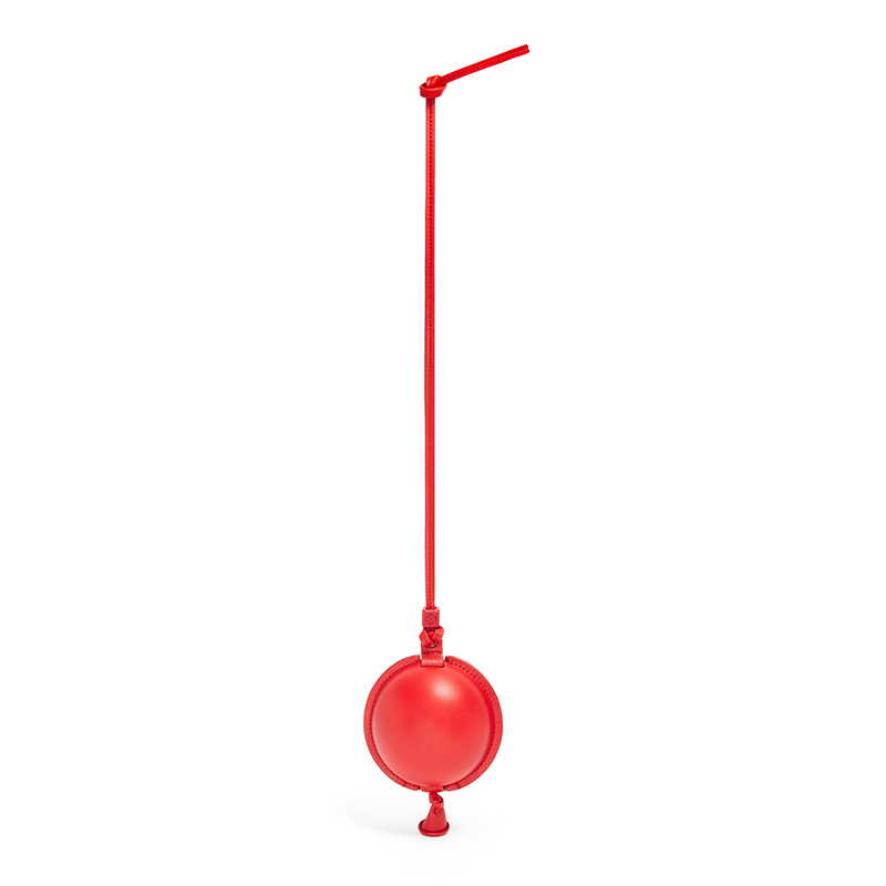 LOEWE/罗意威 22新款 女士胭脂红色小牛皮压纹标志圆型气球手拿包手腕单肩手提包C630120X01-2827商品第1张图片规格展示
