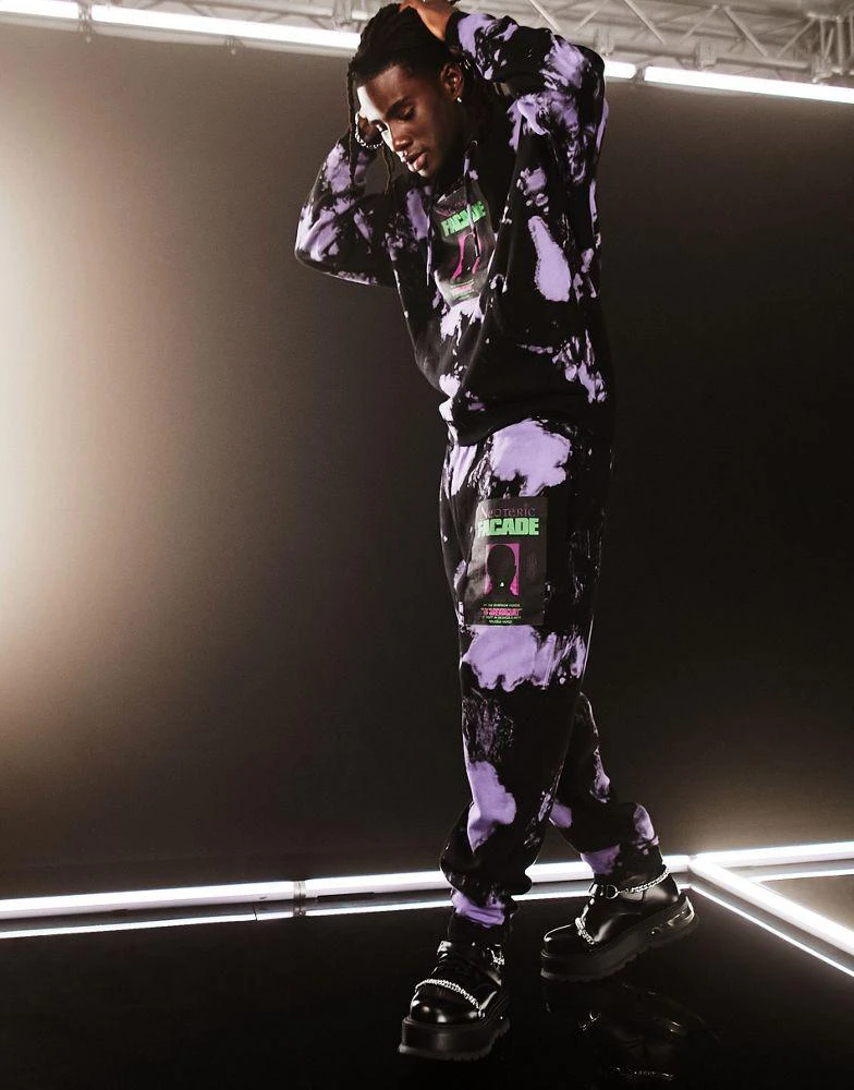 商品ASOS|ASOS DESIGN co-ord oversized joggers in black and purple tie dye with text print,价格¥180,第2张图片详细描述