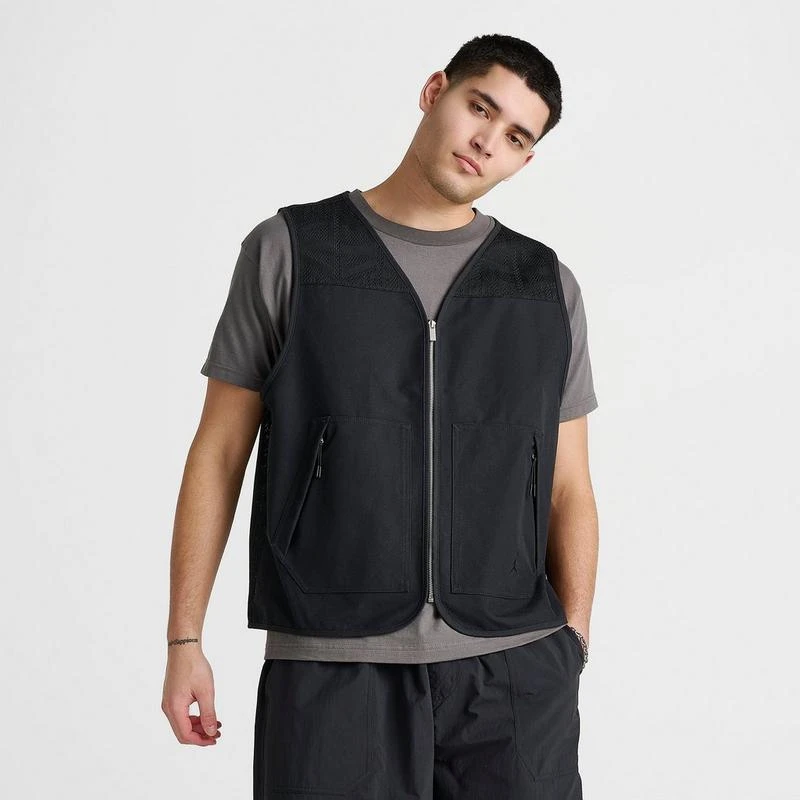 商品Jordan|Men's Jordan Essentials Vest,价格¥595,第3张图片详细描述