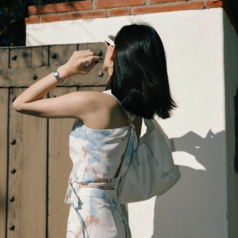 【Suggyl联名胶囊系列】Nessa抽象印花法式度假风交叉裹身吊带上衣 | Nessa Top - Abstract Colors商品第7张图片规格展示