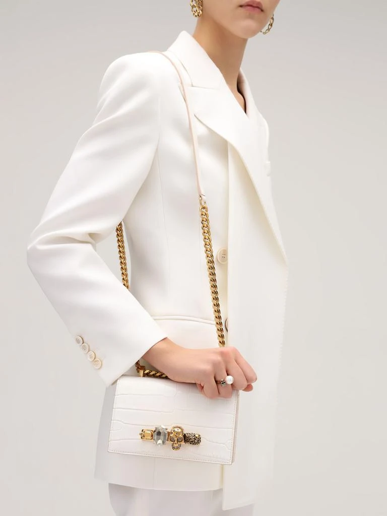 商品Alexander McQueen|Embellished Skull & Pearl Ring,价格¥2989,第1张图片详细描述