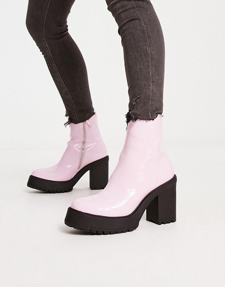 商品ASOS|ASOS DESIGN heeled chelsea boots in pink faux leather with platform sole,价格¥493,第1张图片