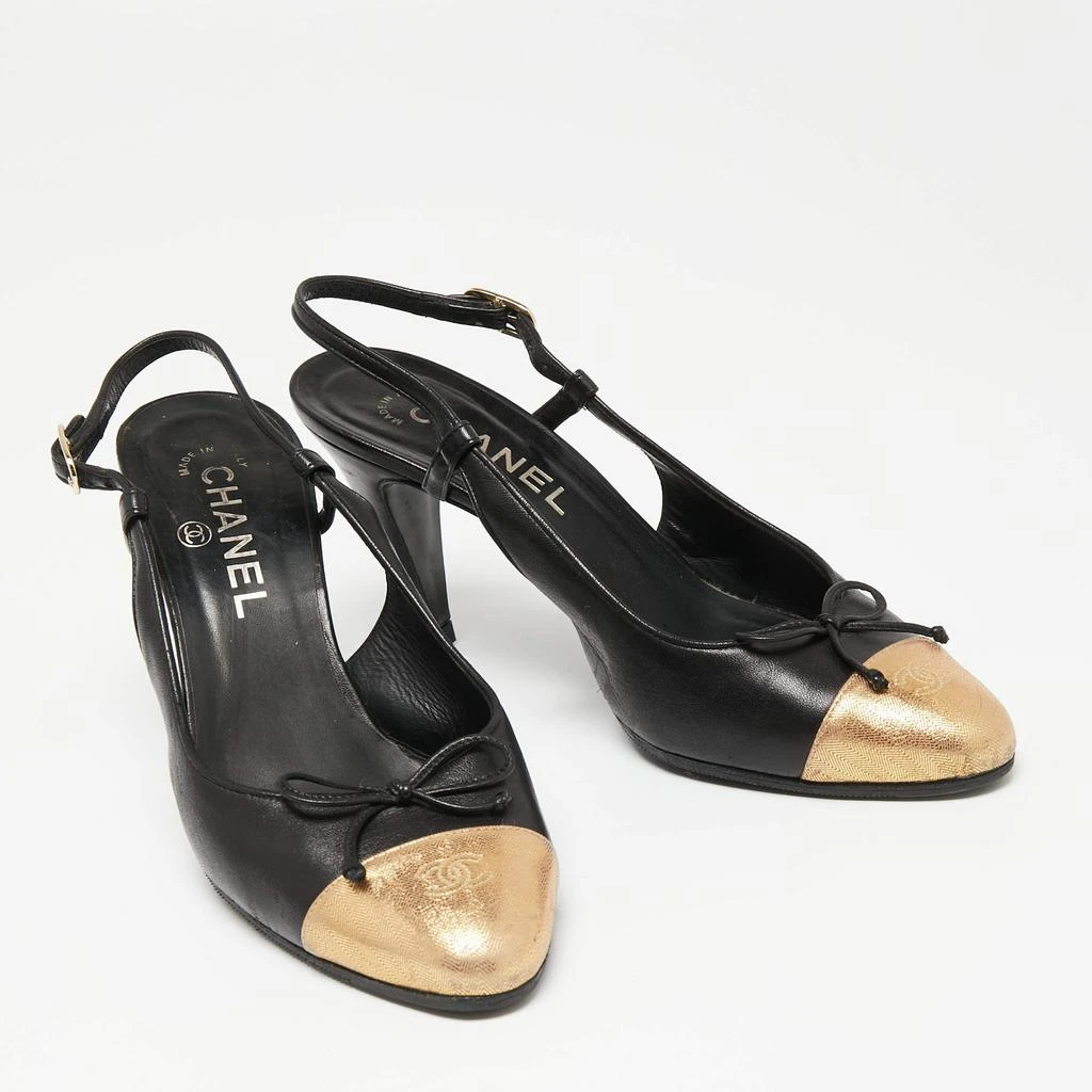 商品[二手商品] Chanel|Chanel Black/Gold Leather Bow CC Cap-Toe Slingback Pumps Size 38,价格¥2638,第4张图片详细描述