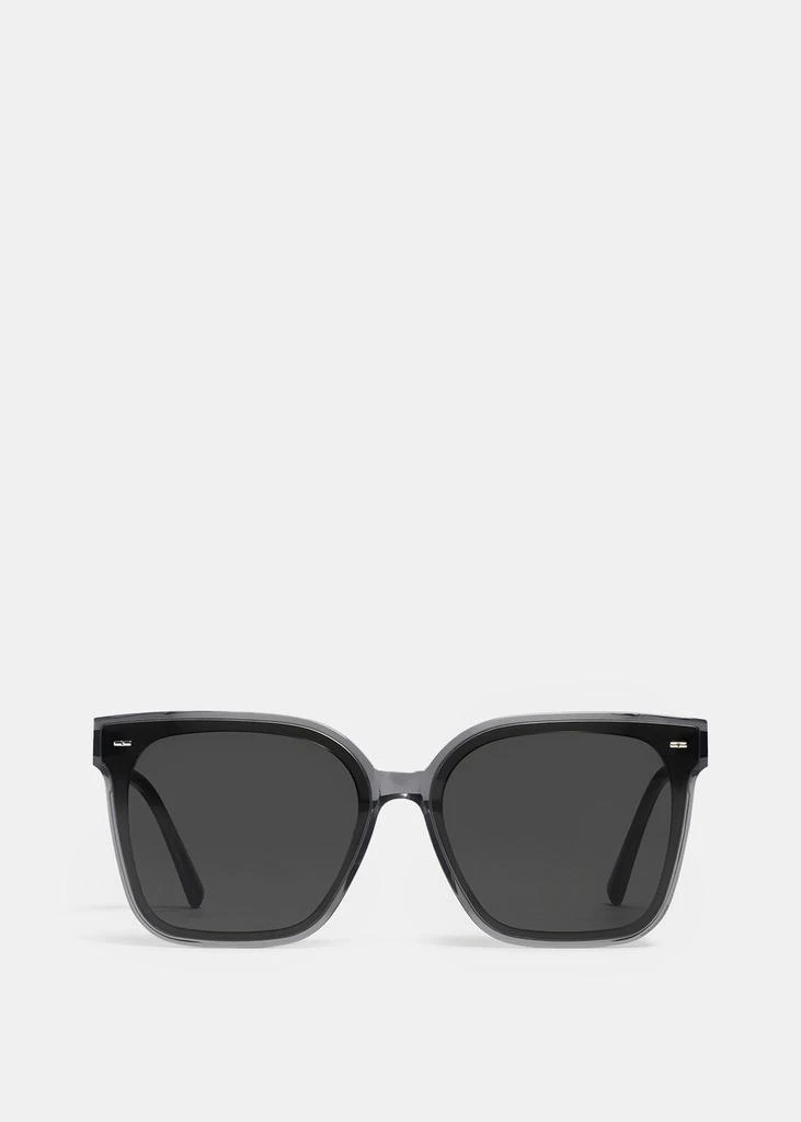 商品GENTLE MONSTER|Gentle Monster Grey SAL G1 Sunglasses,价格¥1834,第1张图片