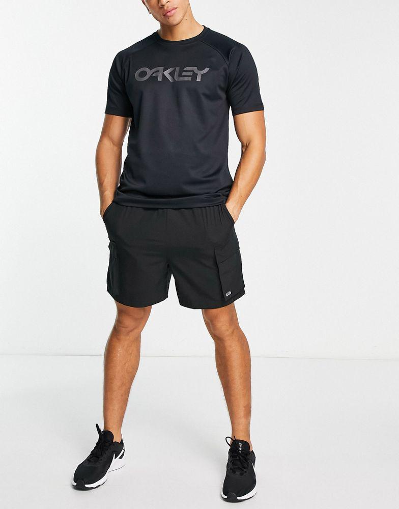 Oakley Seal bay UV rashguard swim top in black商品第2张图片规格展示