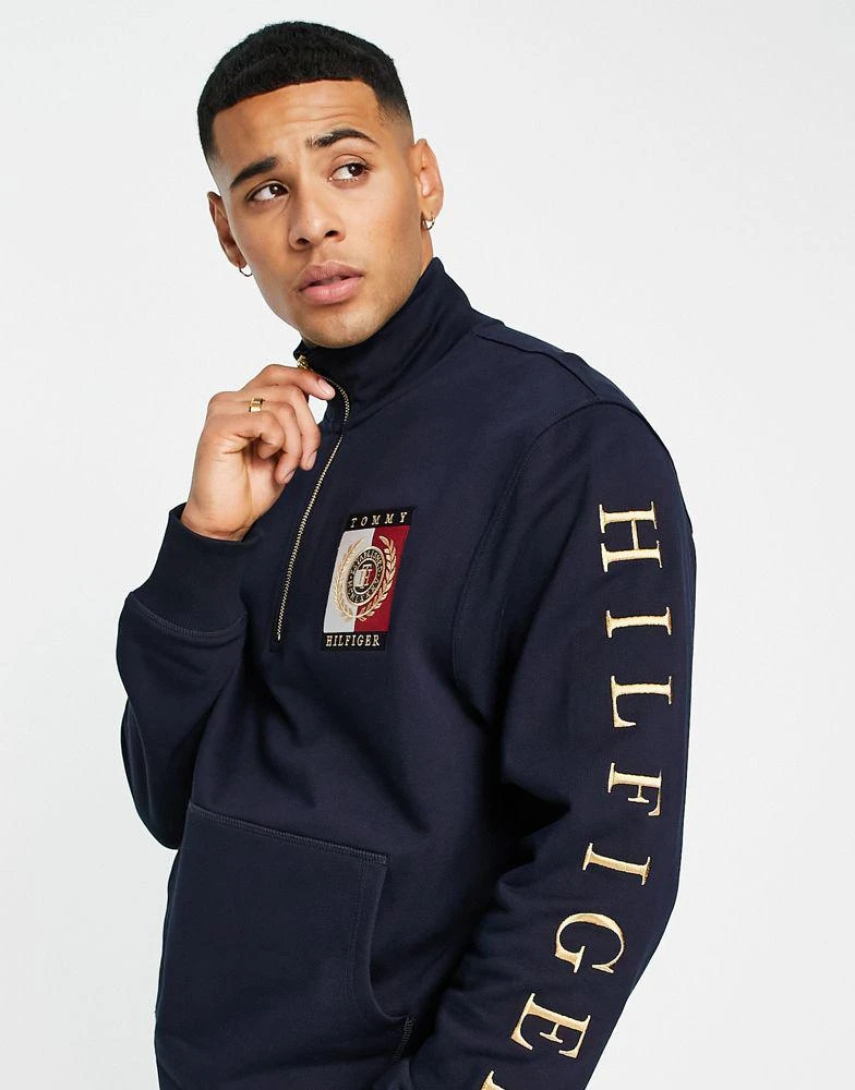 商品Tommy Hilfiger|Tommy Hilfiger embroid icon square logo half zip sweatshirt in navy,价格¥782,第3张图片详细描述