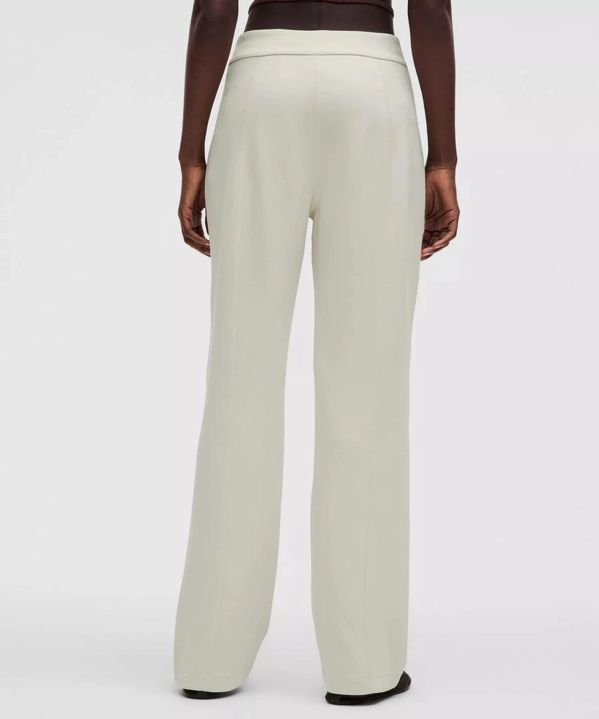 Softstreme High-Rise Straight-Leg Pant *Regular 商品