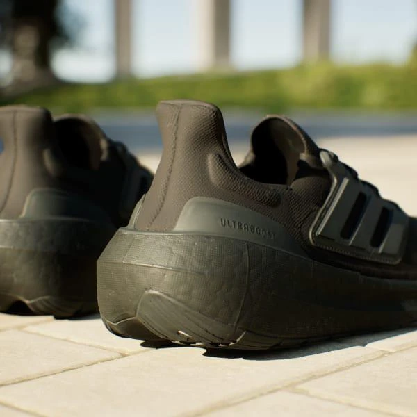 Ultraboost Light Running Shoes 商品