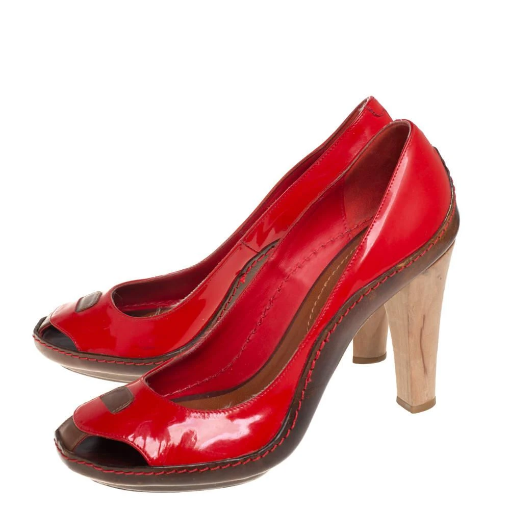 商品[二手商品] Celine|Celine Red/Brown Leather and Patent Leather Pick Toe Pumps Size 39,价格¥1228,第4张图片详细描述