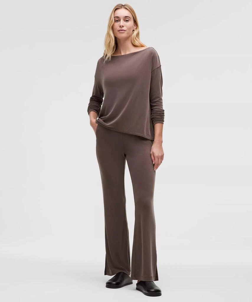 Drapey Softstreme Off-The-Shoulder Long-Sleeve Shirt 商品