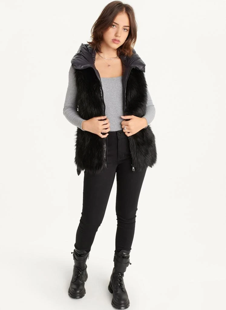 商品DKNY|Hooded Puffer Vest With Faux Fur Front,价格¥567,第2张图片详细描述